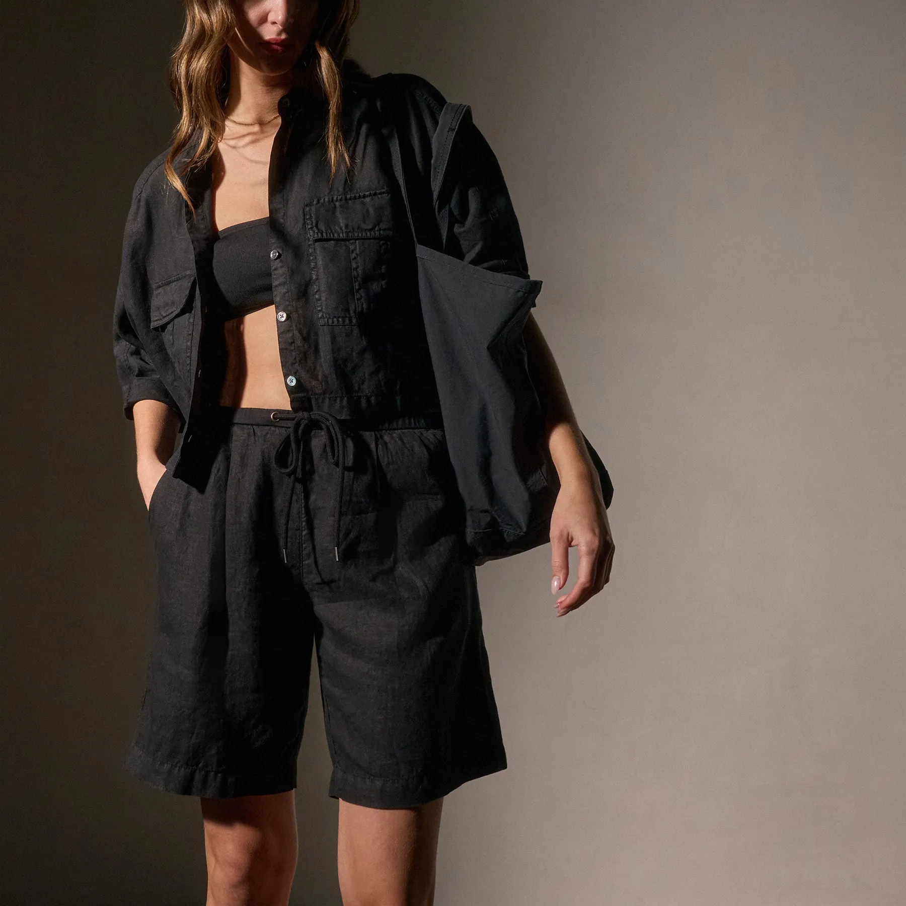 Cargo Pocket Cropped Shirt - Black