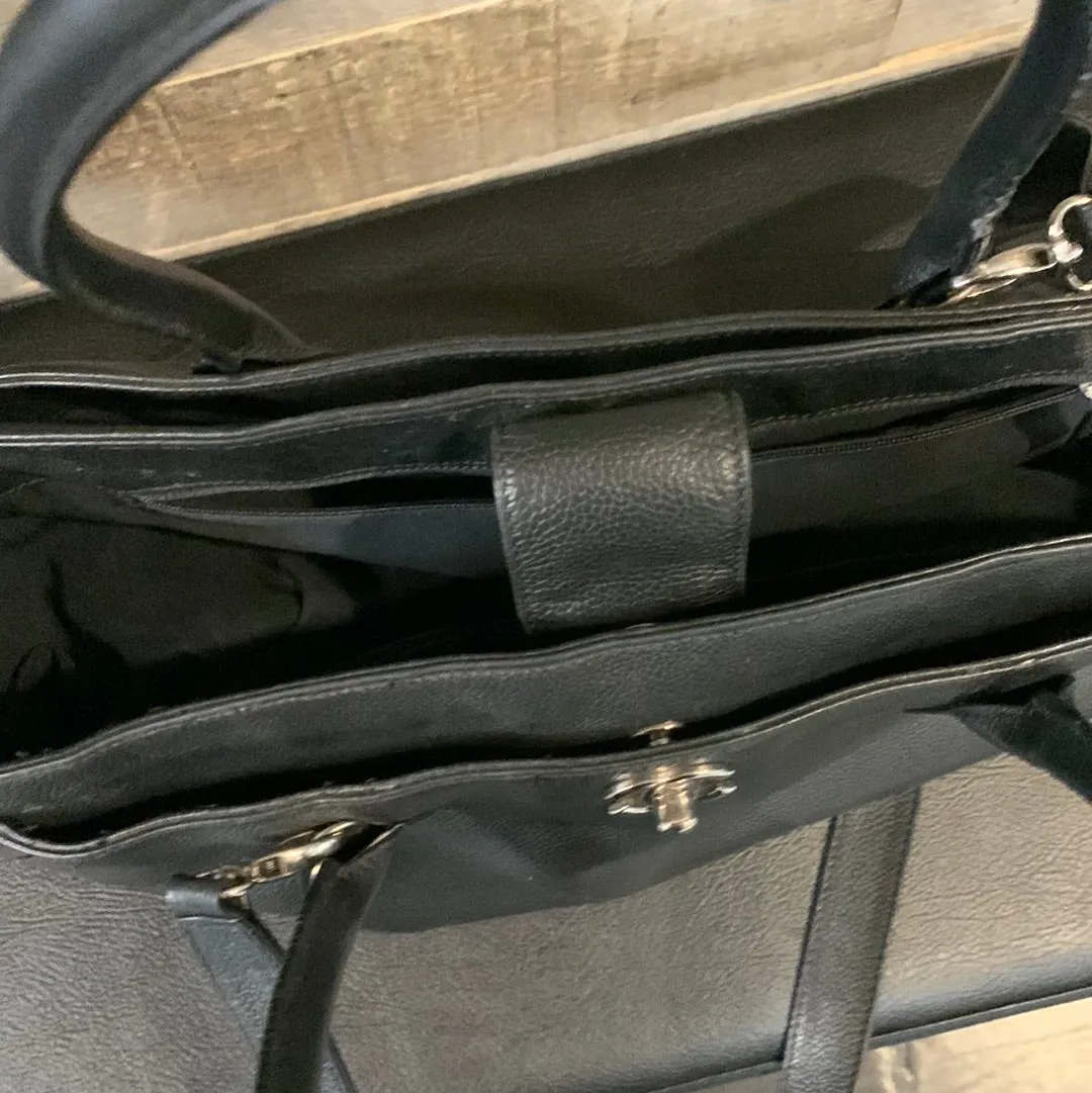 Chanel Executive Cerf Leather Tote
