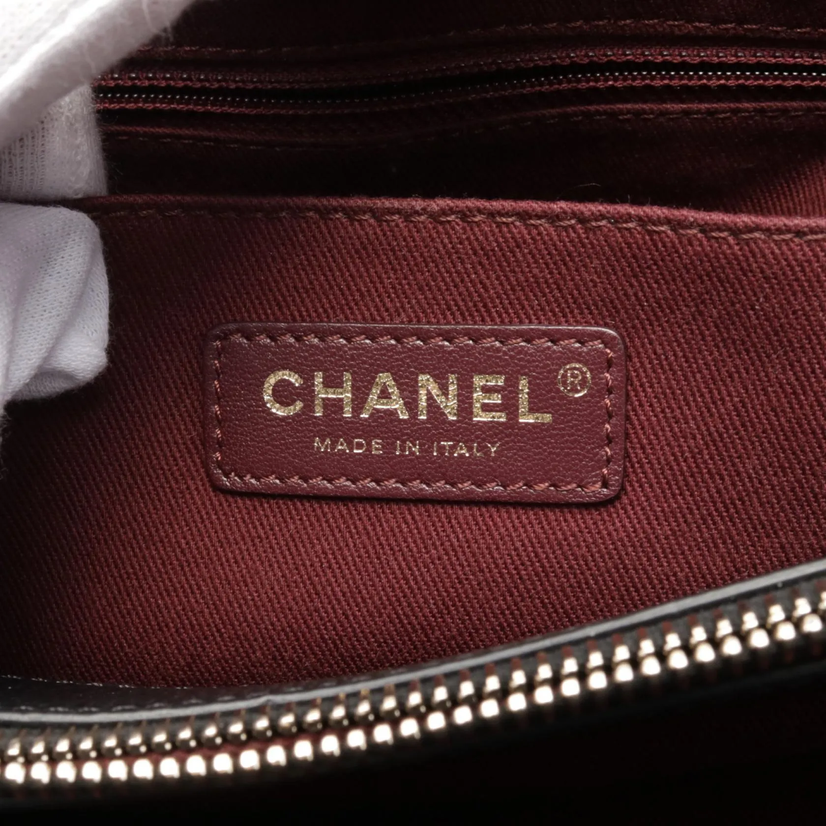Chanel Neo Executive Leather Tote Bag A69930